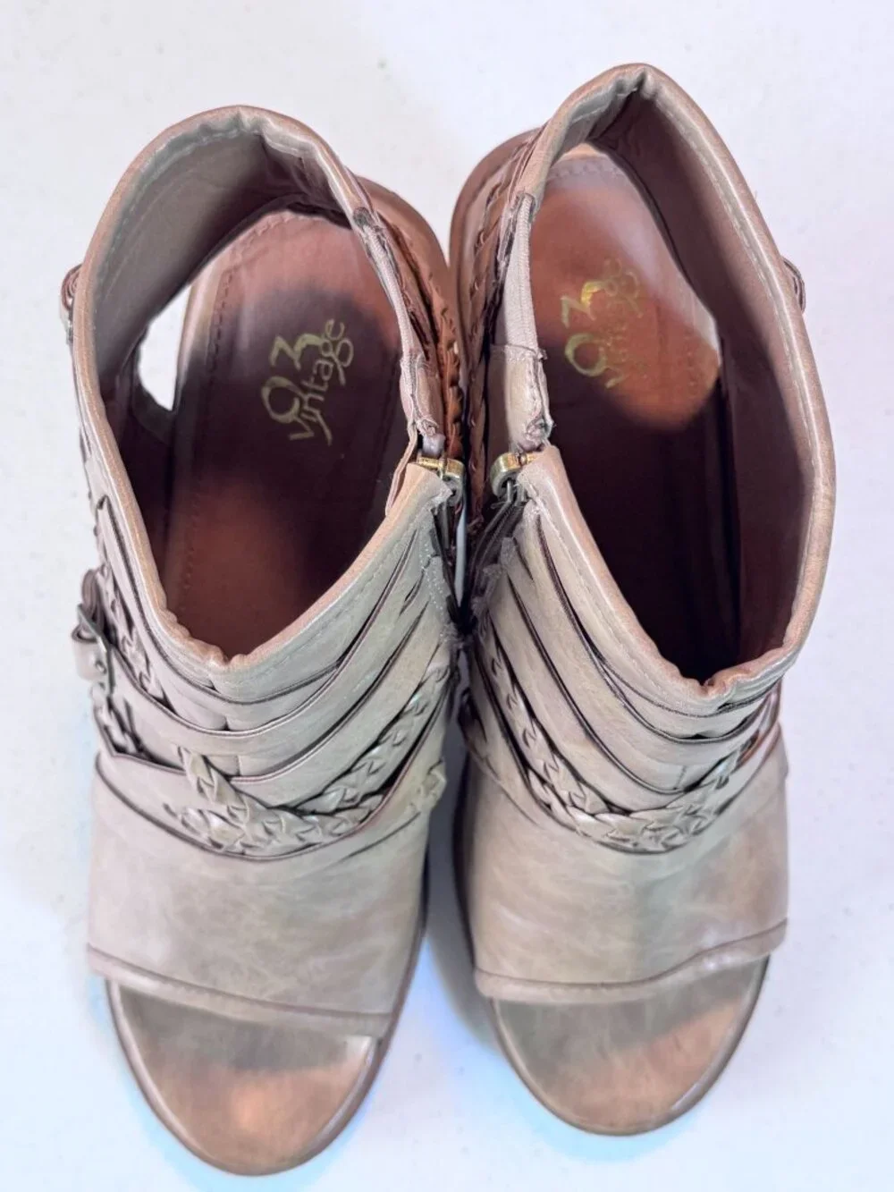 93 Vintage Bradyn Peep Toe Ankle Boots Size 9M Tan Faux Leather Strappy Heel